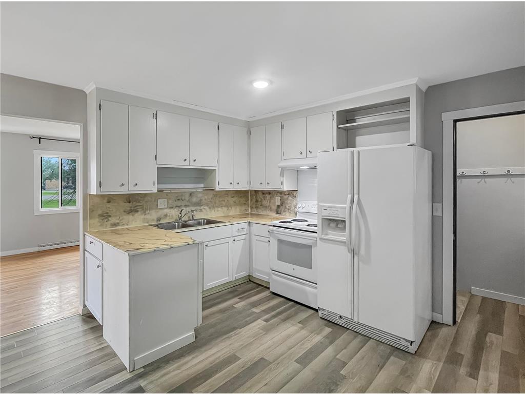 7385 University Avenue NE Fridley MN 55432 7016789 image4
