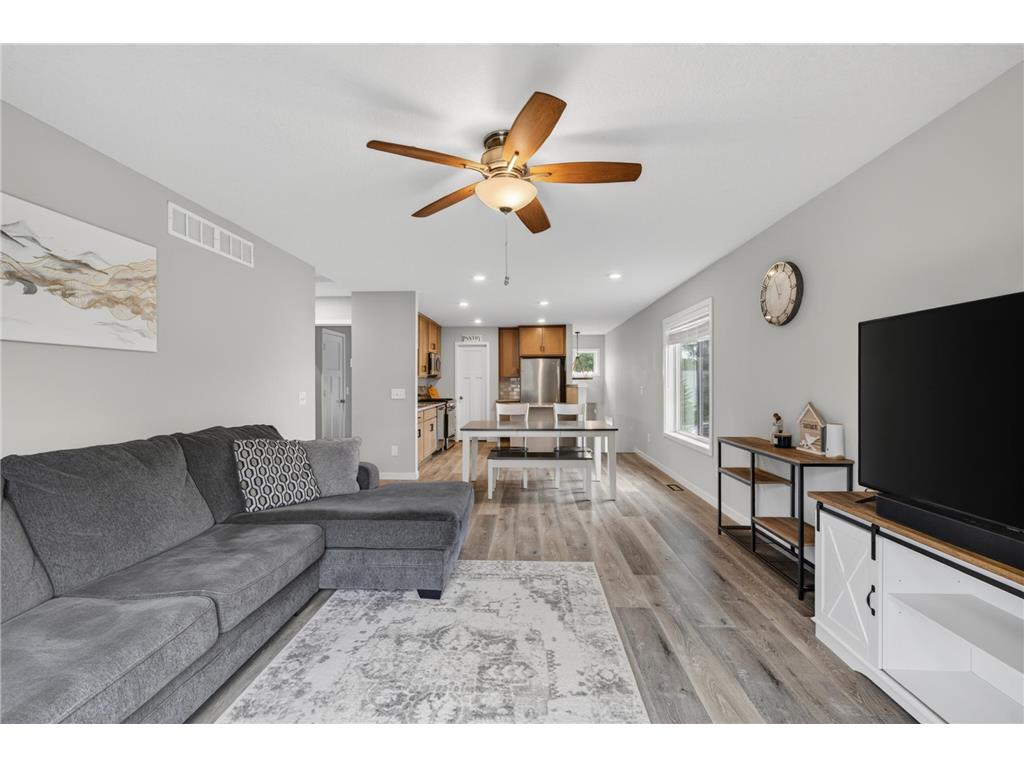 7389 Degrio Way Inver Grove Heights MN 55076 7104388 image2