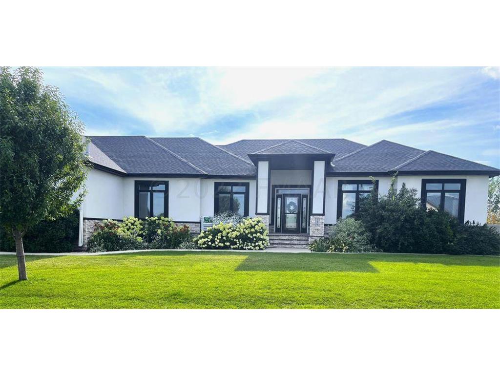 739 8 1/2 Avenue NW Valley City ND 58072 6250938 image1