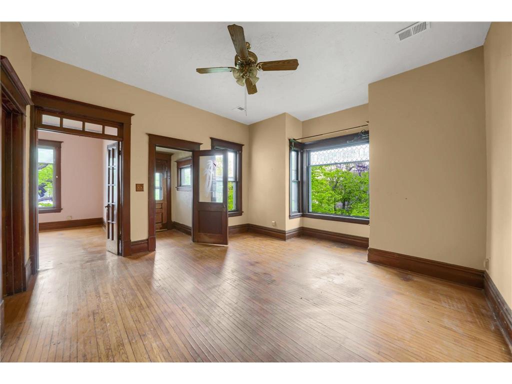 739 Edgerton Street Saint Paul MN 55130 6539843 image1