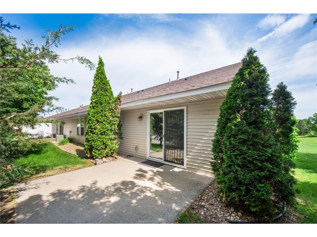 74 Crown Pointe Curve Hudson WI 54016 7075113 image24