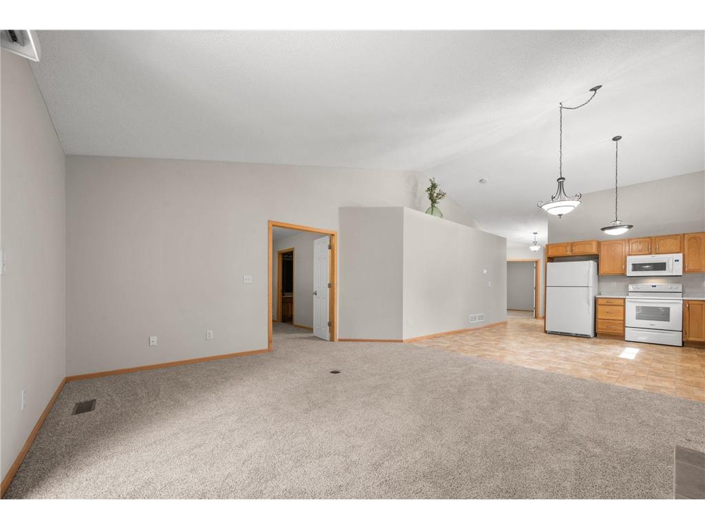 74 Crown Pointe Curve Hudson WI 54016 7075113 image7