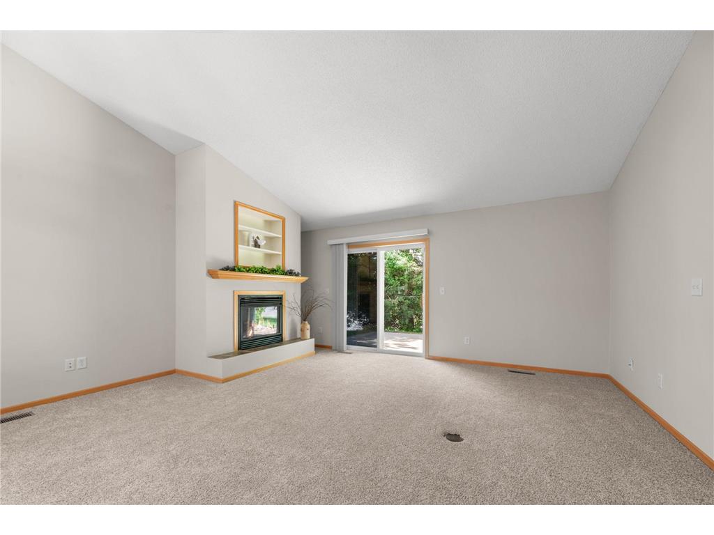 74 Crown Pointe Curve Hudson WI 54016 7075113 image9