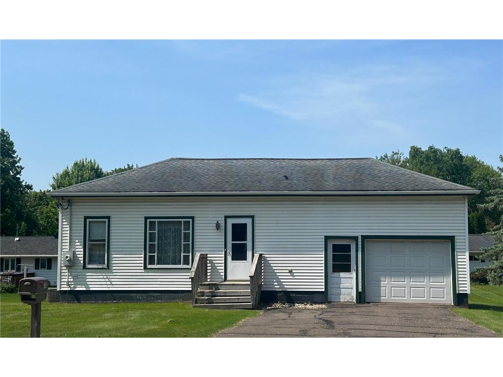 740 1st Street Glenwood City WI 54013 6732822 image1