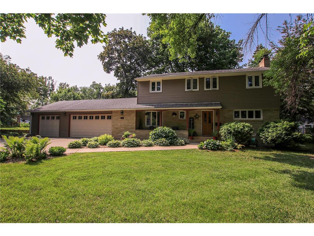 740 2nd Avenue SW, Hutchinson, MN, 55350 MLS 6379119 Edina Realty