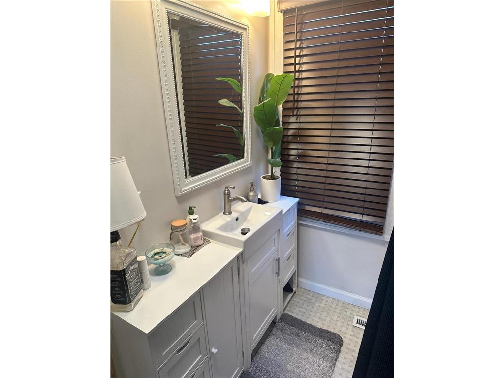 740 Ash Street NE Hutchinson MN 55350 6814526 image7