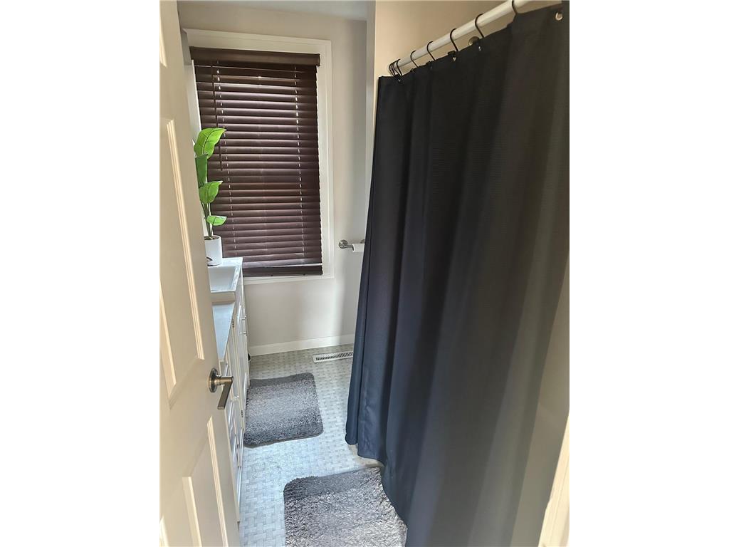 740 Ash Street NE Hutchinson MN 55350 6814526 image8