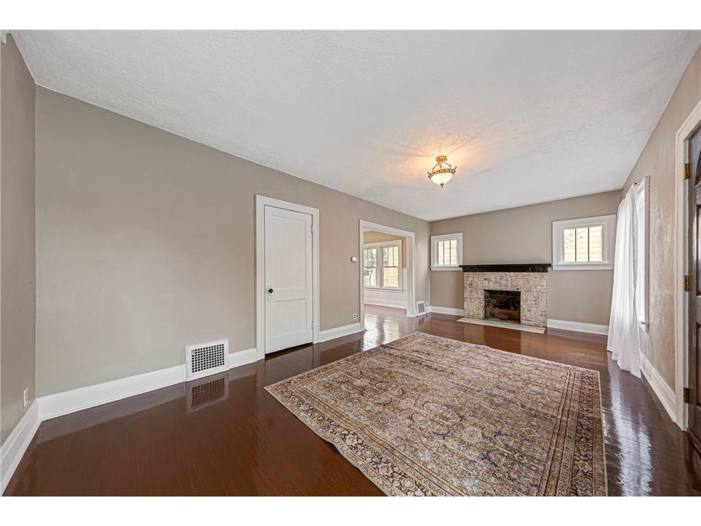 740 Belgrade Avenue North Mankato MN 56003 7055829 image3