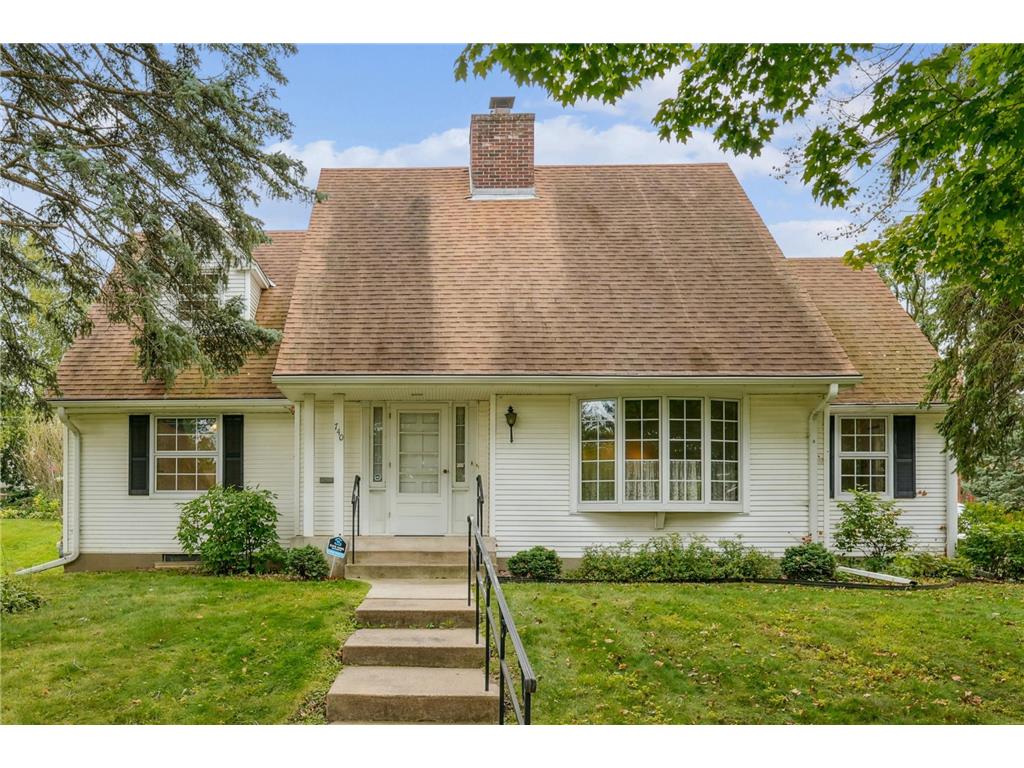 740 Hoyt Avenue E Saint Paul MN 55106 6795365 image1