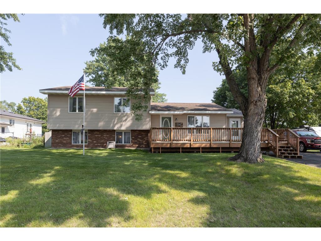 740 Laura Street Prescott WI 54021 6588066 image1