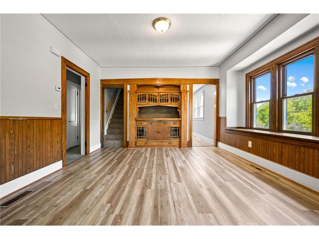 740 Main Street W Carver MN 55315 7073232 image4