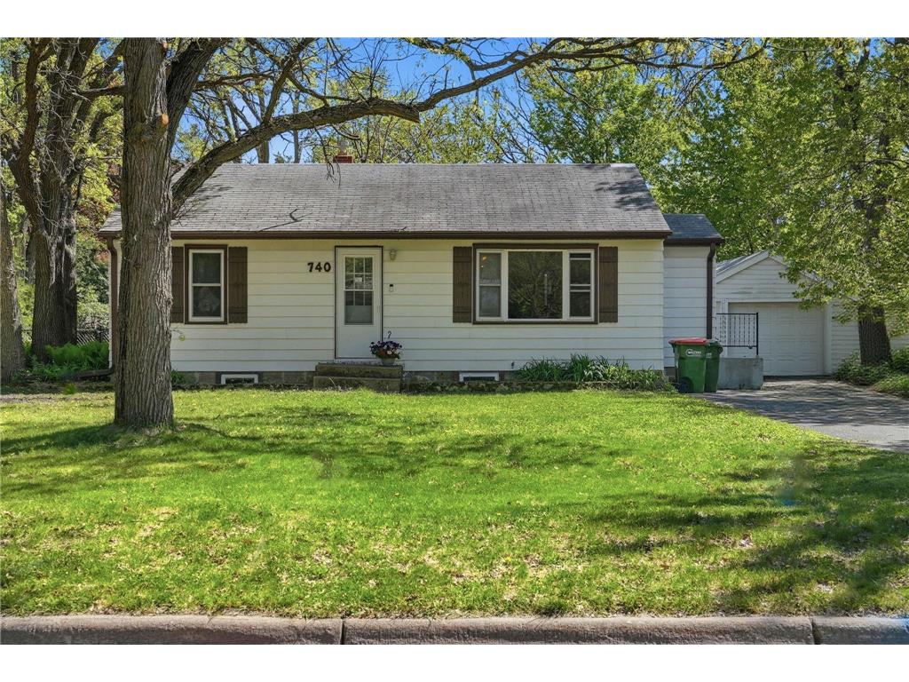 740 Manor Drive NE Spring Lake Park MN 55432 7046631 image1