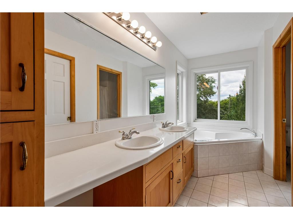 740 Mendota Heights Road Mendota Heights MN 55120 7098197 image29