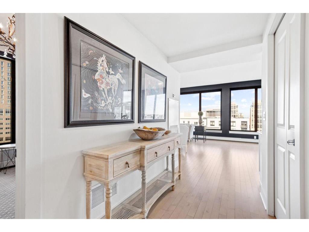 740 Portland Ave #1201 Minneapolis MN 55415 7063947 image20