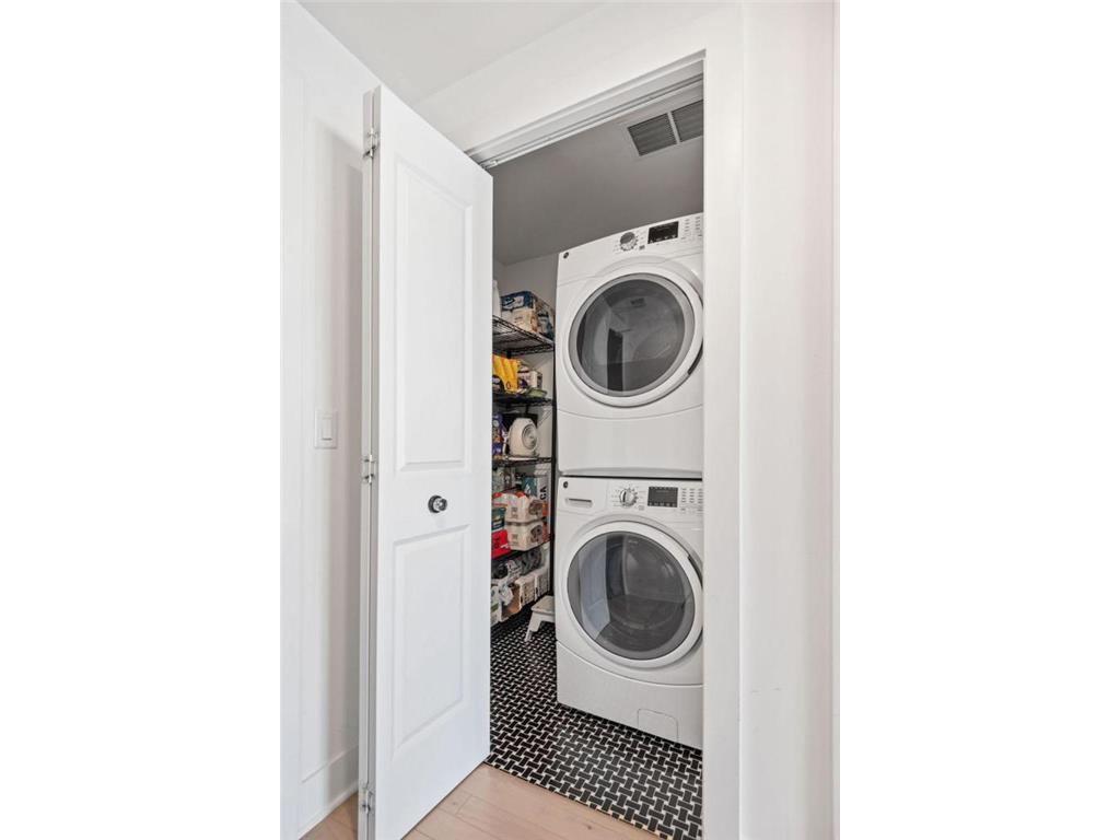 740 Portland Ave #1201 Minneapolis MN 55415 7063947 image38