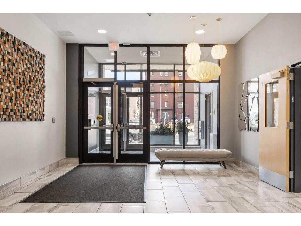 740 Portland Ave #1201 Minneapolis MN 55415 7063947 image50
