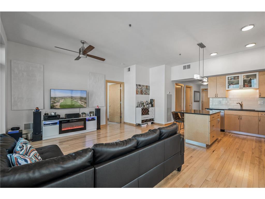 740 Portland Avenue #1008 Minneapolis MN 55415 6809667 image20