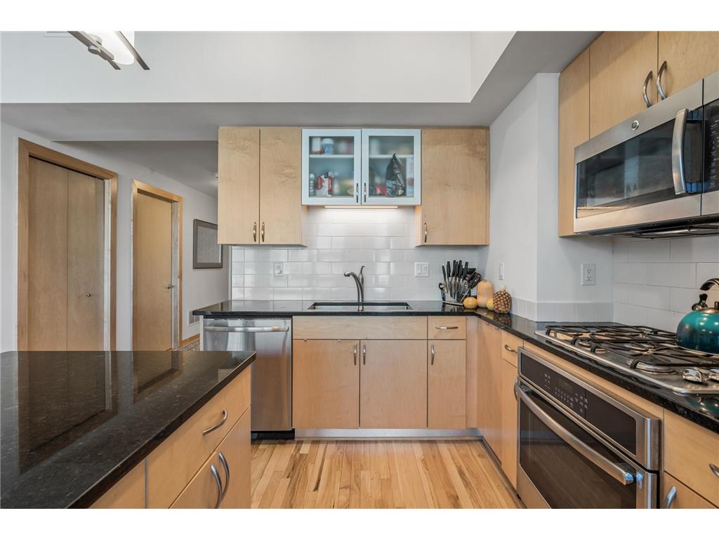 740 Portland Avenue #1008 Minneapolis MN 55415 6809667 image6
