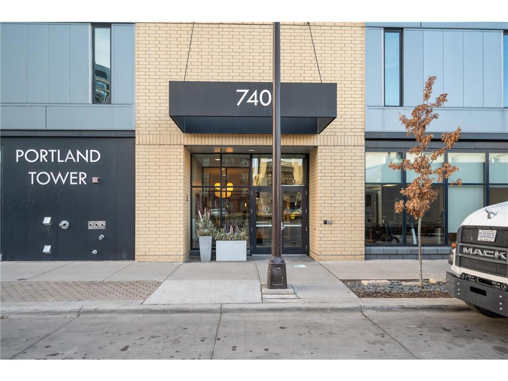 740 Portland Avenue #1008 Minneapolis MN 55415 6809667 image9