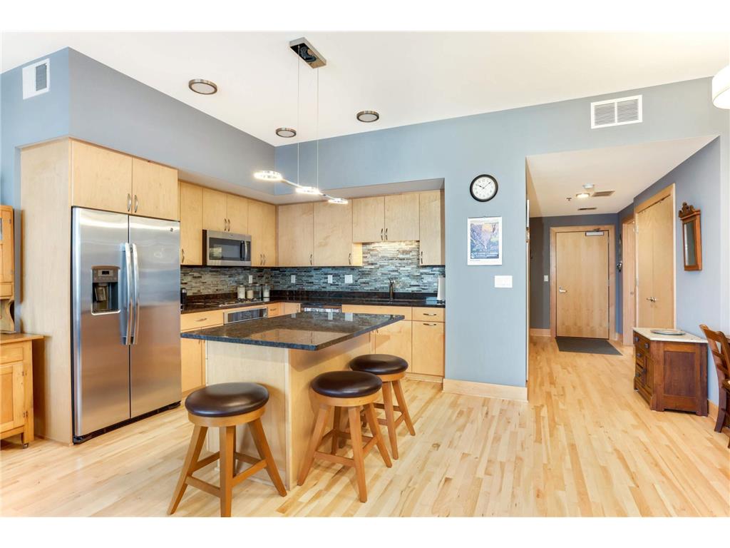 740 Portland Avenue #806 Minneapolis MN 55415 6429791 image1