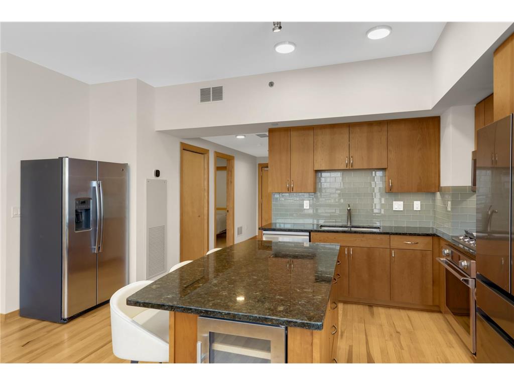 740 Portland Avenue #808 Minneapolis MN 55415 7085054 image10