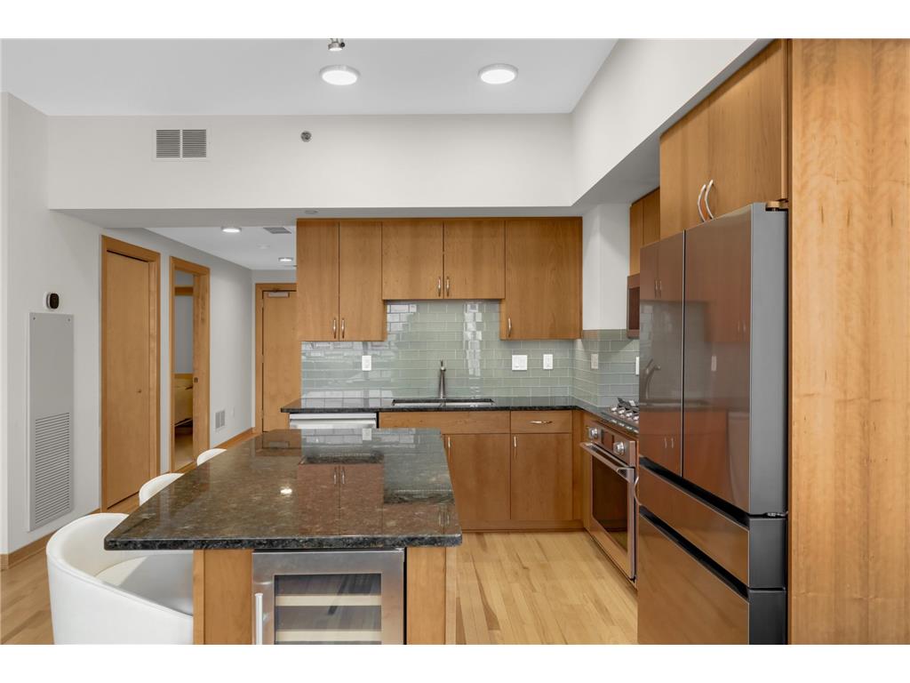740 Portland Avenue #808 Minneapolis MN 55415 7085054 image9