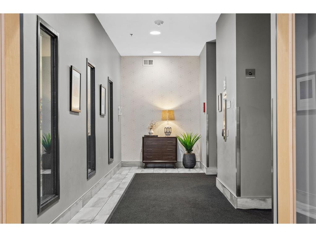 740 Portland Avenue #906 Minneapolis MN 55415 7024402 image14