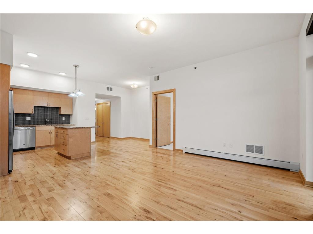 740 Portland Avenue #906 Minneapolis MN 55415 7024402 image36