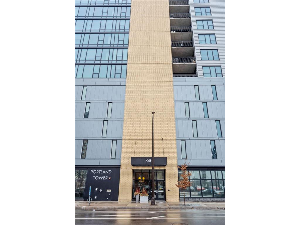 740 Portland Avenue #906 Minneapolis MN 55415 7024402 image4