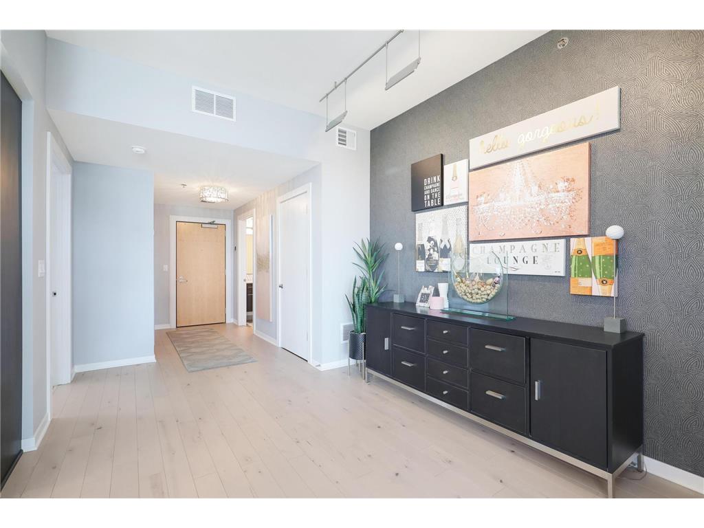 740 Portland Avenue #907 Minneapolis MN 55415 7015882 image10