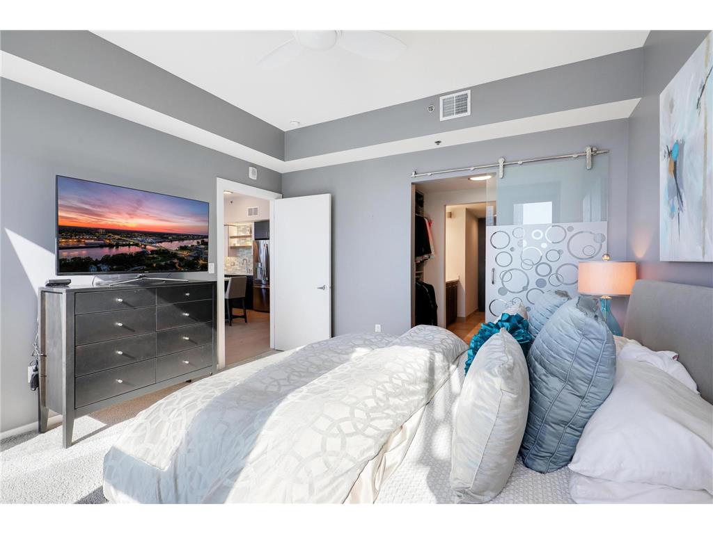 740 Portland Avenue #907 Minneapolis MN 55415 7015882 image16