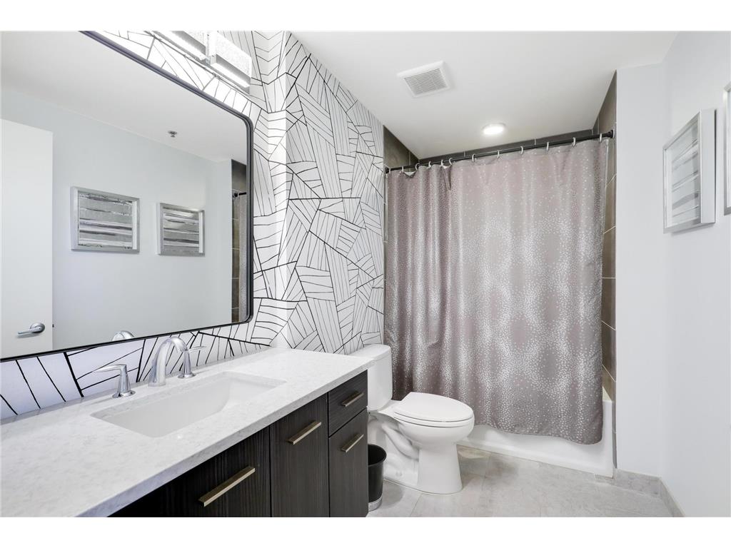 740 Portland Avenue #907 Minneapolis MN 55415 7015882 image25