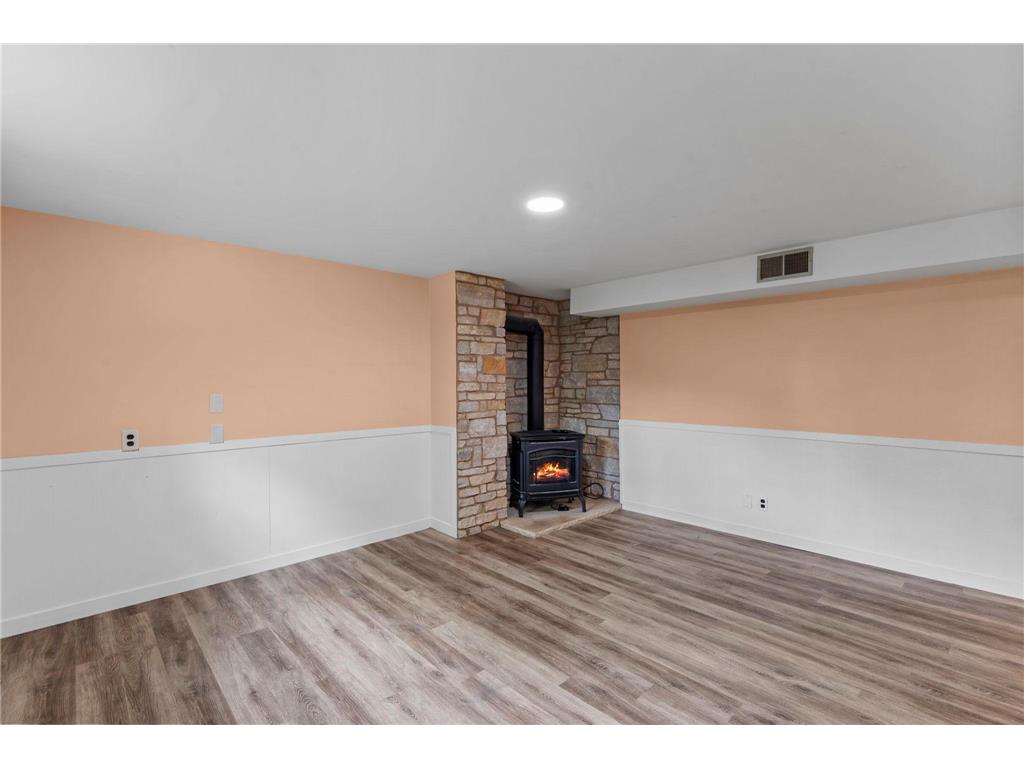 740 S Jefferson Street Saint Croix Falls WI 54024 7078357 image34