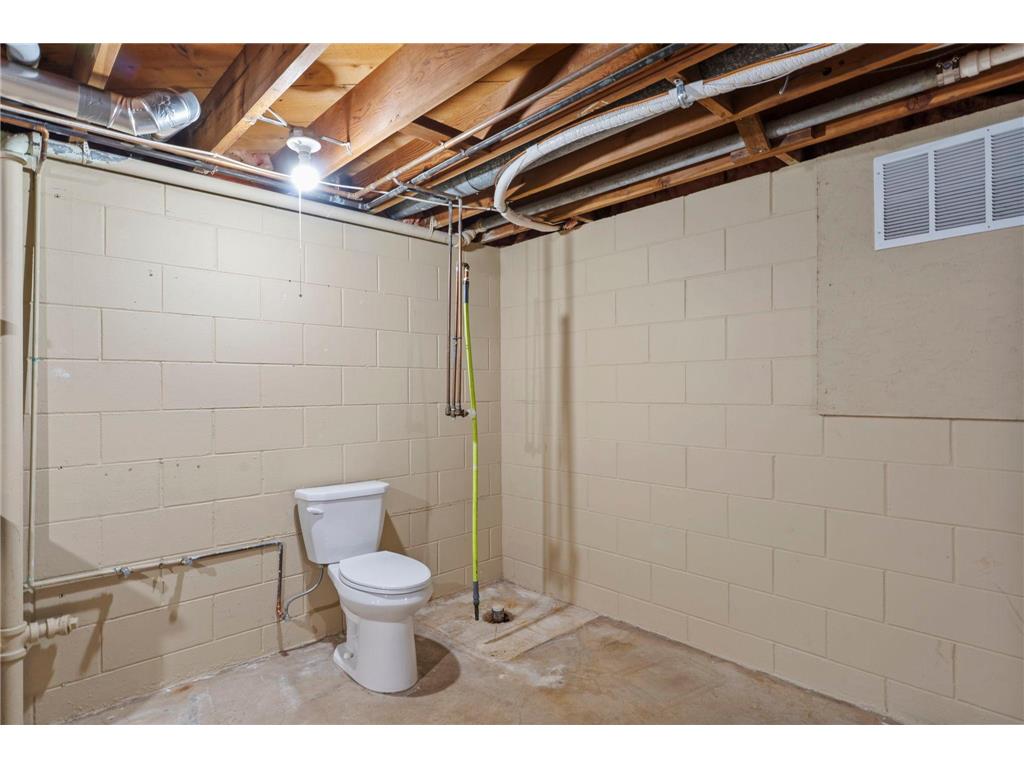 740 S Jefferson Street Saint Croix Falls WI 54024 7078357 image41