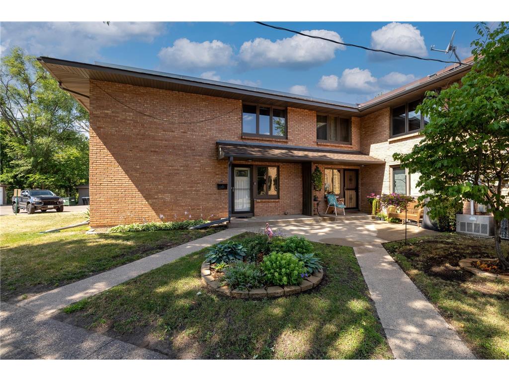 740 Southview Drive #4 Anoka MN 55303 6402978 image1