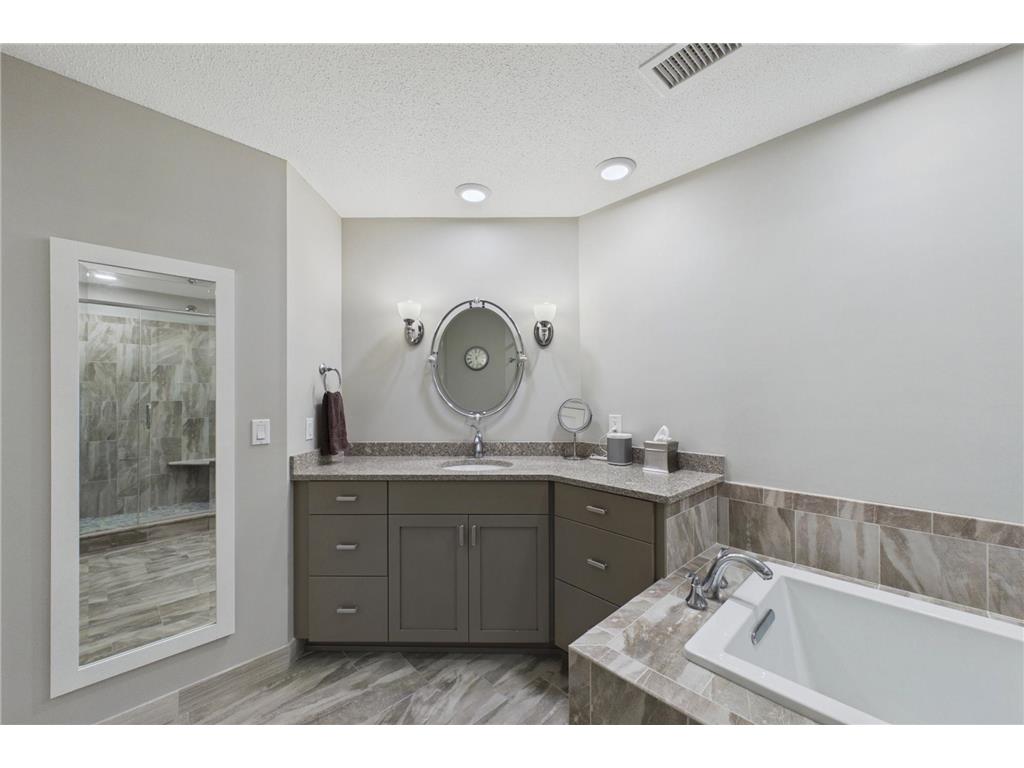 7400 Edinborough Way #5103 Edina MN 55435 - Centennial 7082813 image28