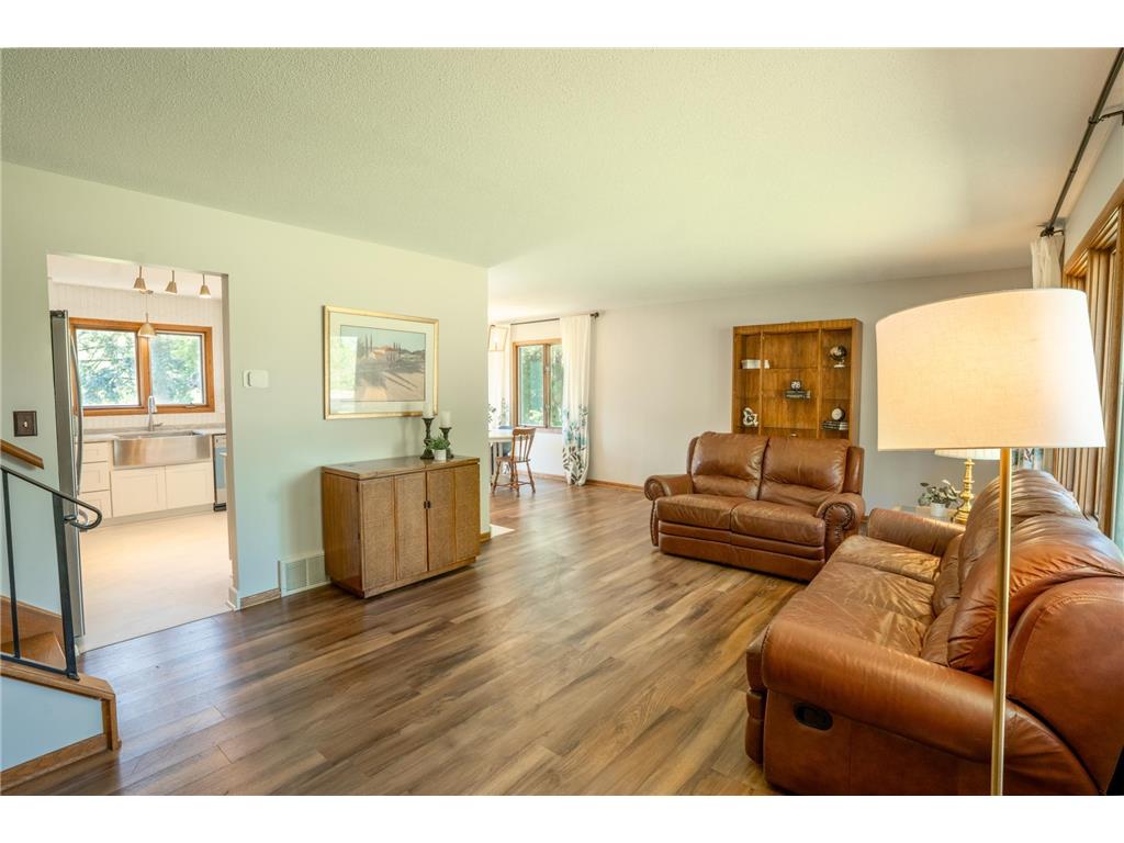 7400 Major Avenue N Brooklyn Park MN 55443 7069716 image4