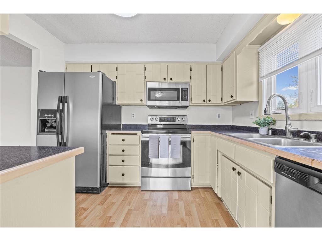 7401 75th Avenue N Brooklyn Park MN 55428 7065012 image12