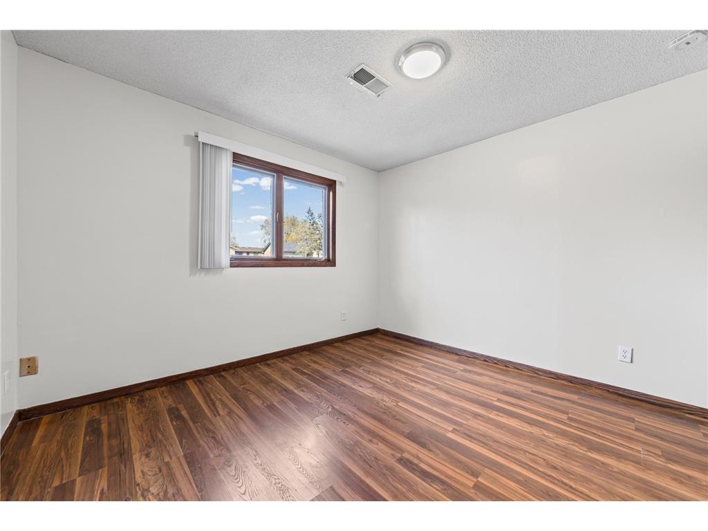 7401 75th Avenue N Brooklyn Park MN 55428 7065012 image35