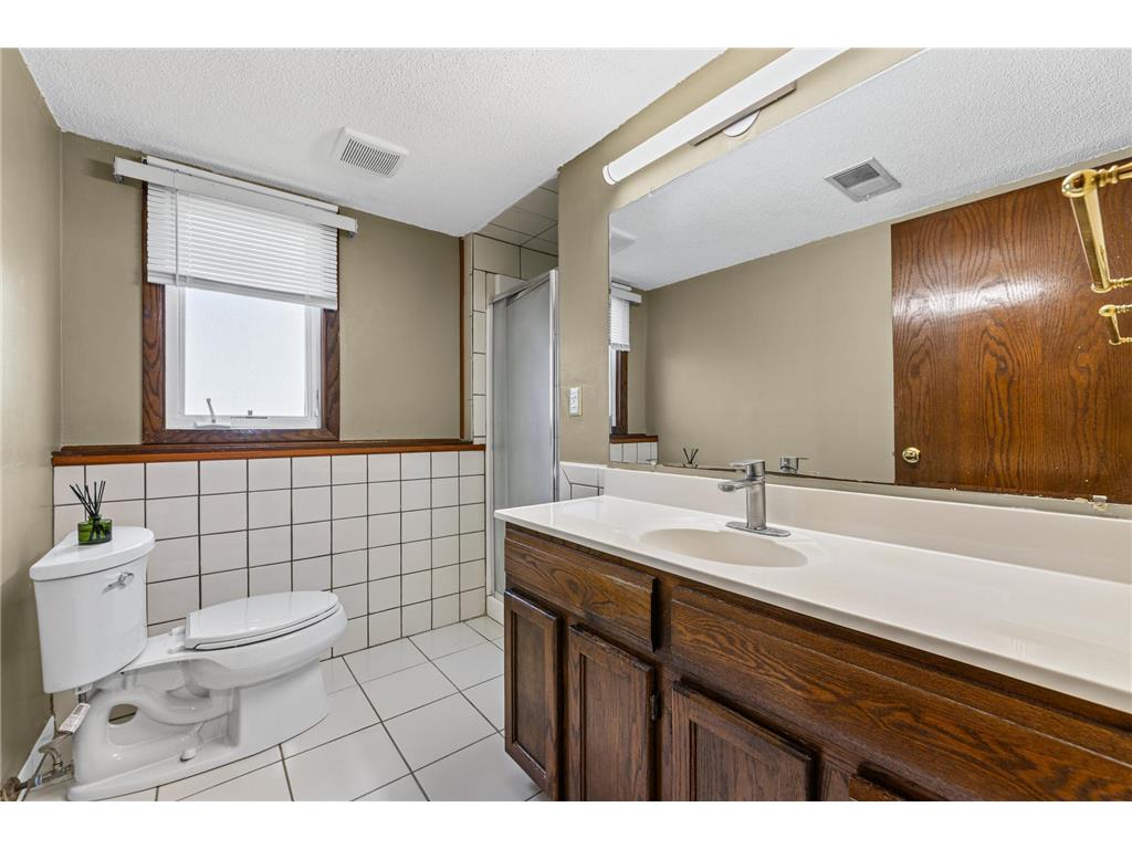 7401 75th Avenue N Brooklyn Park MN 55428 7065012 image36