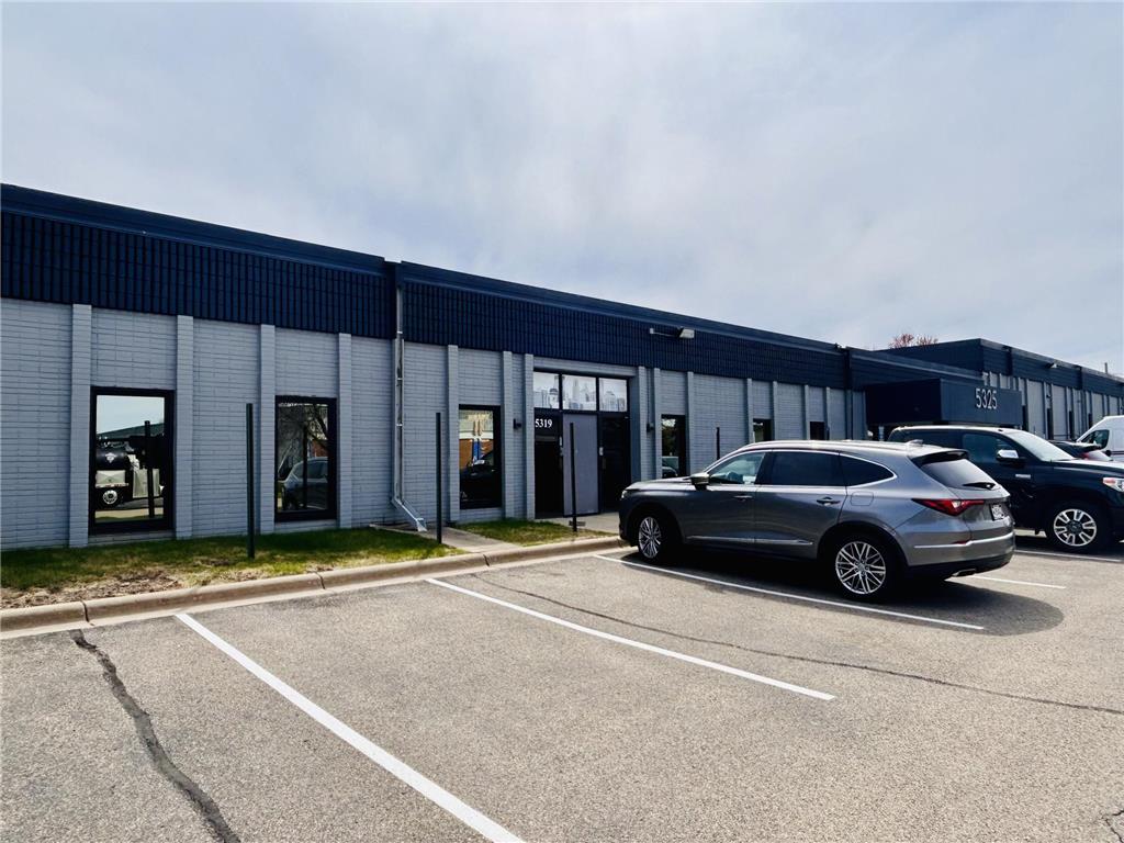 7401 Bush Lake Road Edina MN 55439 6717335 image1