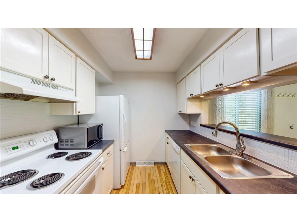 7401 Landau Drive #7401 Bloomington MN 55438 7019828 image11