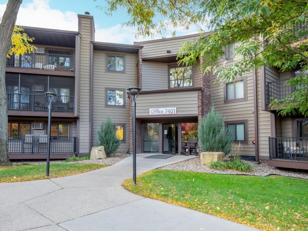 7401 W 101st Street #111 Bloomington MN 55438 6819709 image25