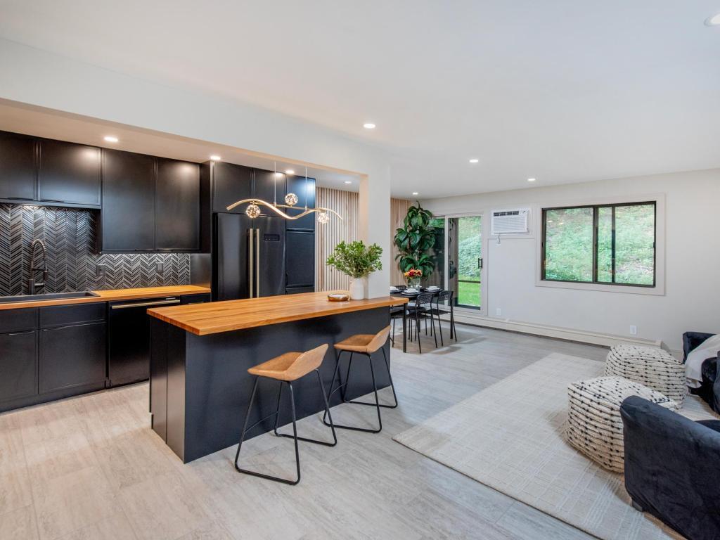 7401 W 101st Street #111 Bloomington MN 55438 7013955 image1