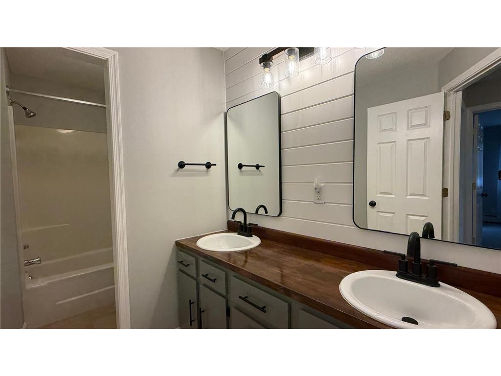 7401 W 101st Street #121 Bloomington MN 55438 7025454 image14