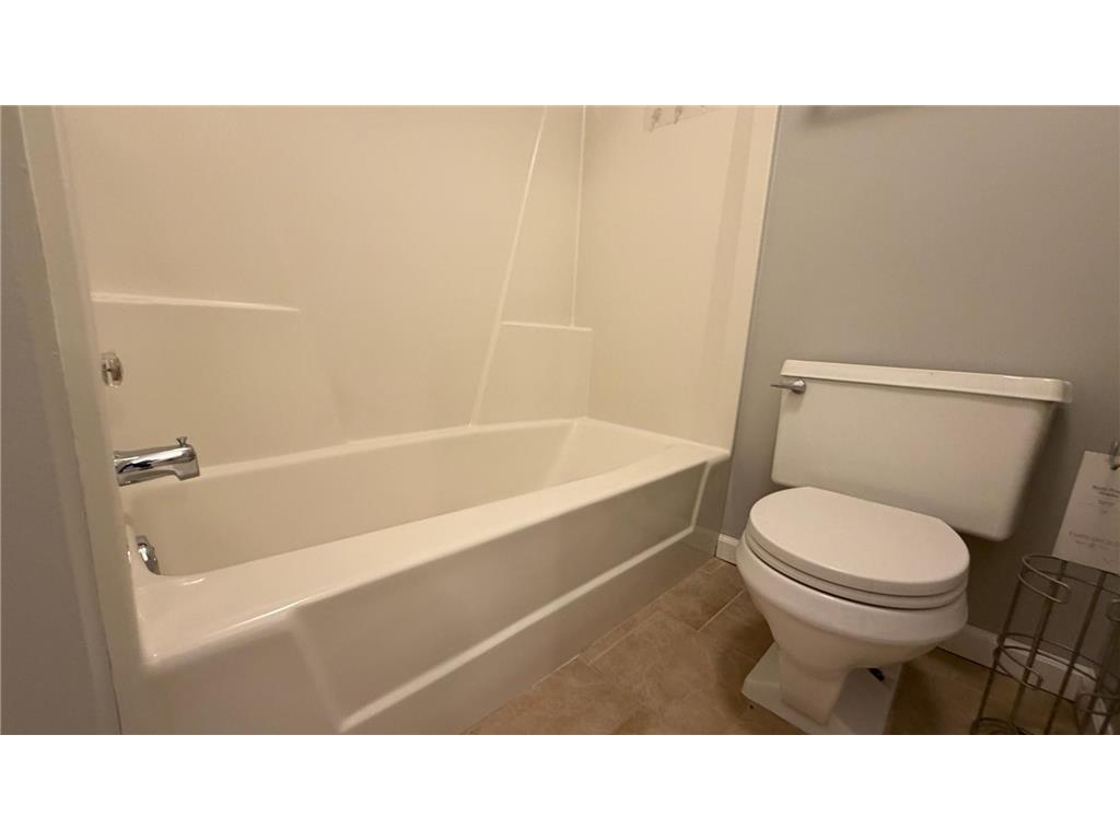 7401 W 101st Street #121 Bloomington MN 55438 7025454 image15