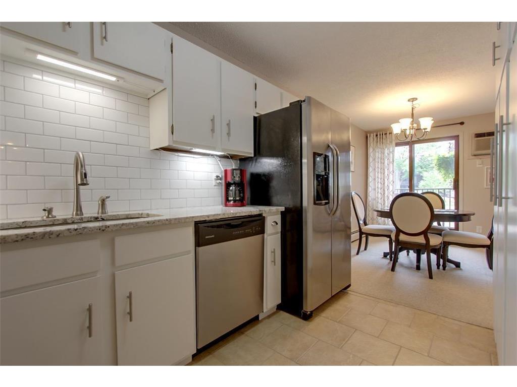 7401 W 101st Street #121 Bloomington MN 55438 7025454 image4