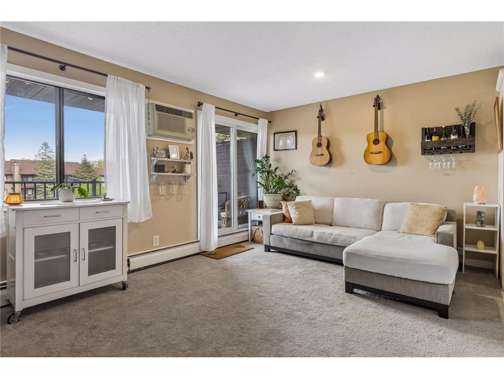 7401 W 101st Street #320 Bloomington MN 55438 7072404 image1