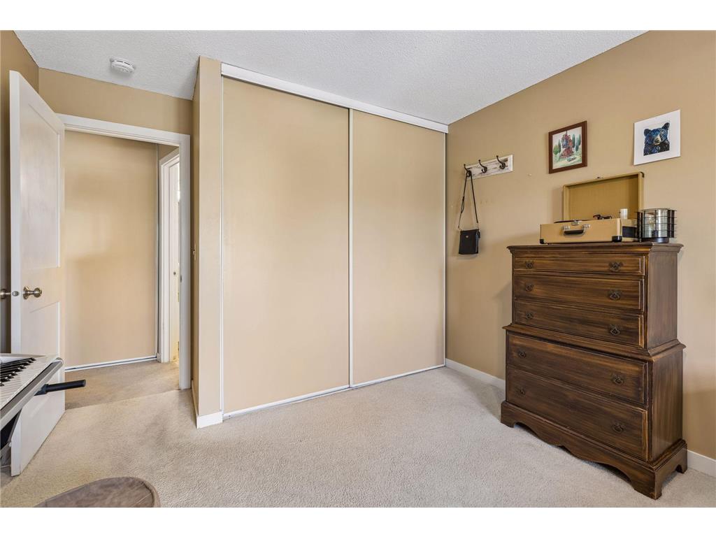 7401 W 101st Street #320 Bloomington MN 55438 7072404 image13