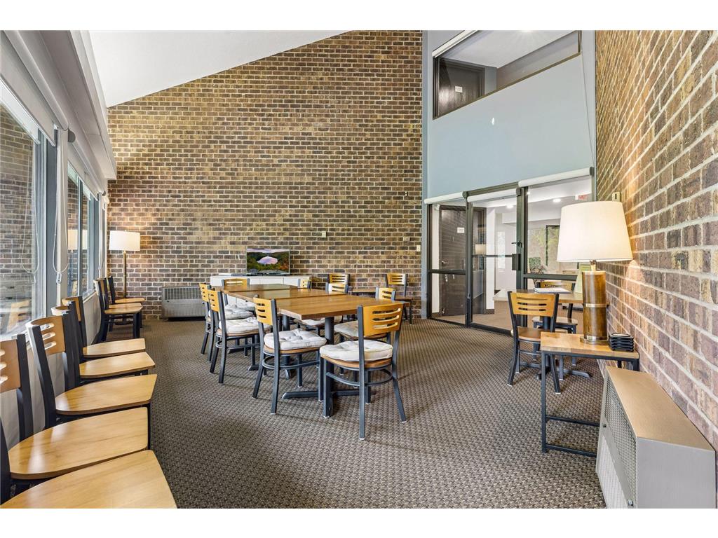 7401 W 101st Street #320 Bloomington MN 55438 7072404 image21